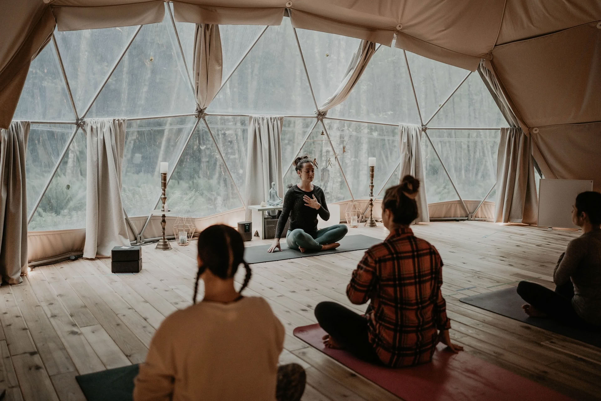 Touching The Bruise : une retraite sur le deuil avec Chloe Hunter + Andrea Clark | Nectar Yoga