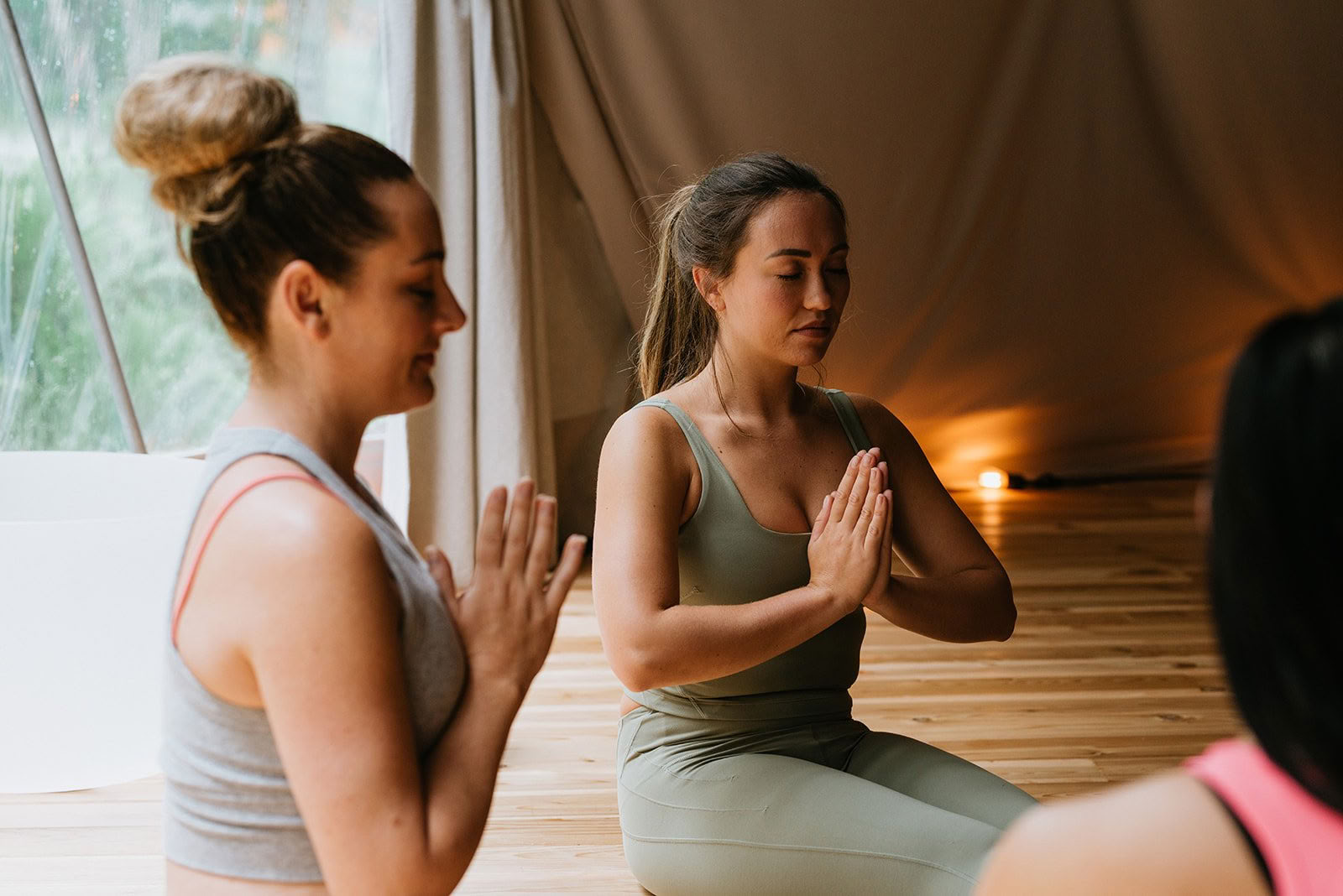 Chant communautaire de kirtan | Nectar Yoga Bowen Island