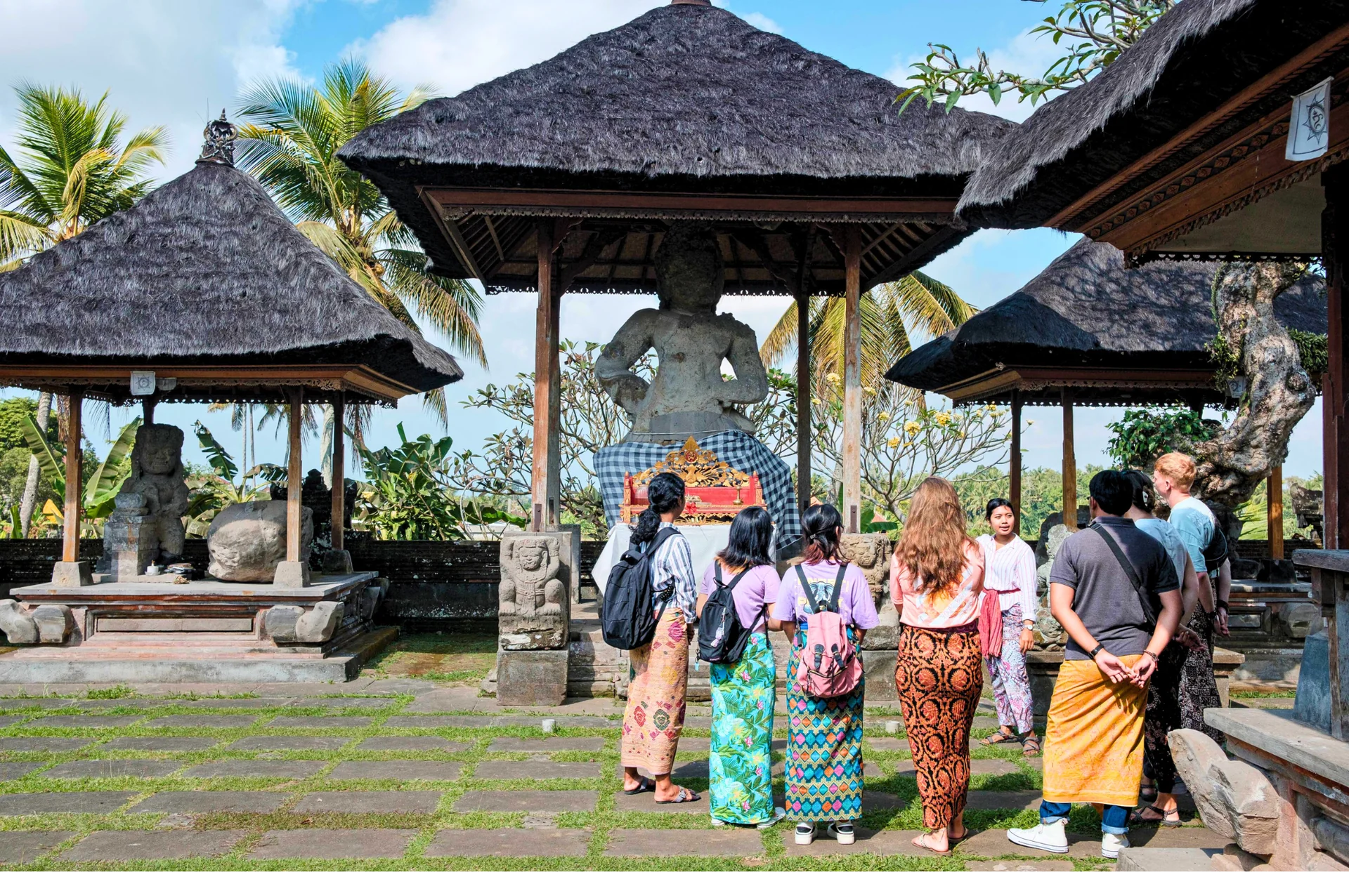 PROMENADES CONTÉES À UBUD