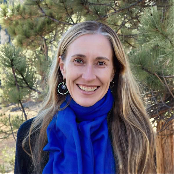 Son sacré, intuition et silence : méditation et musique dans les bois profonds
