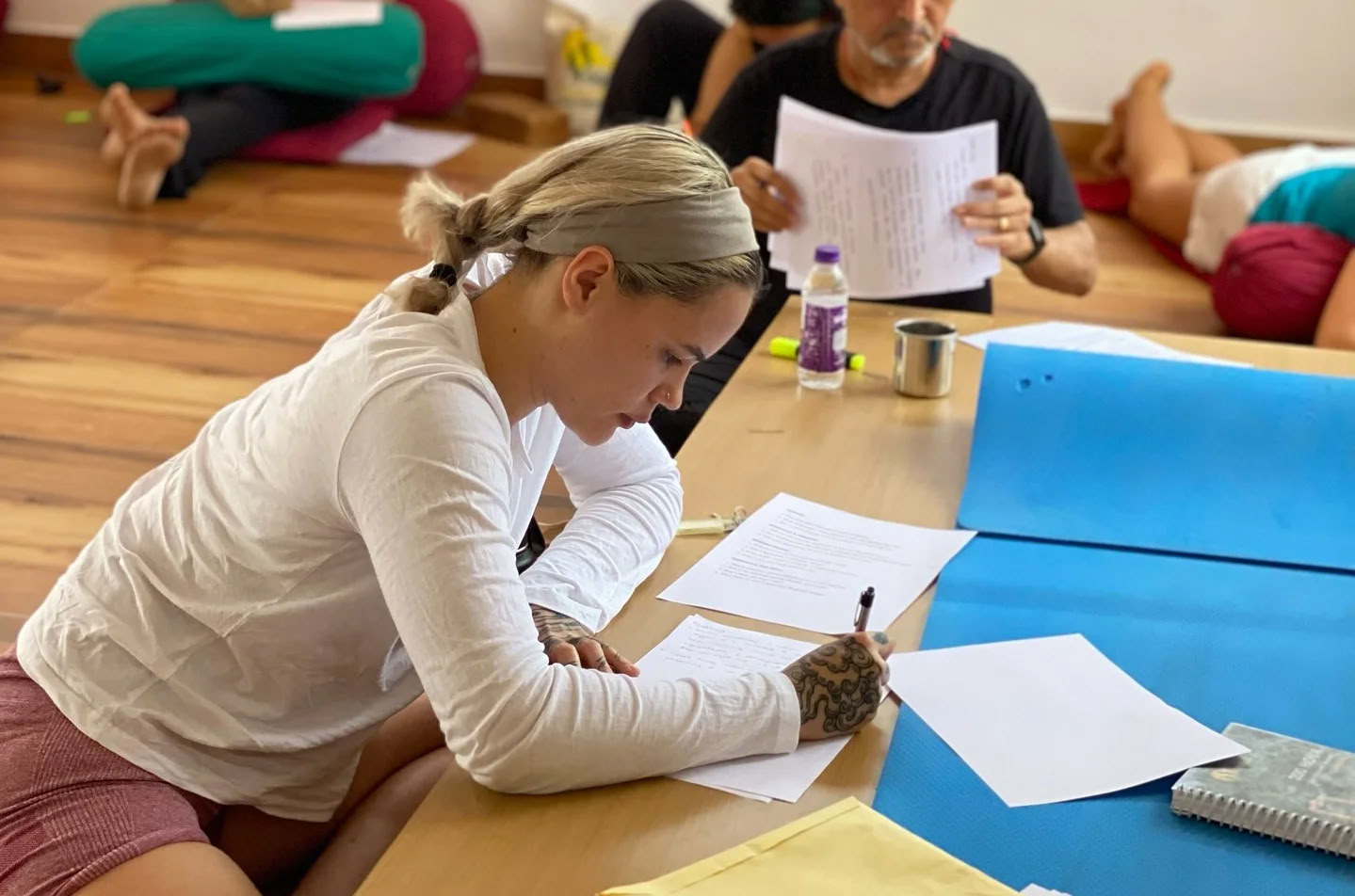 Formation de professeur de yoga de 100 heures à Rishikesh, en Inde – mai 2026