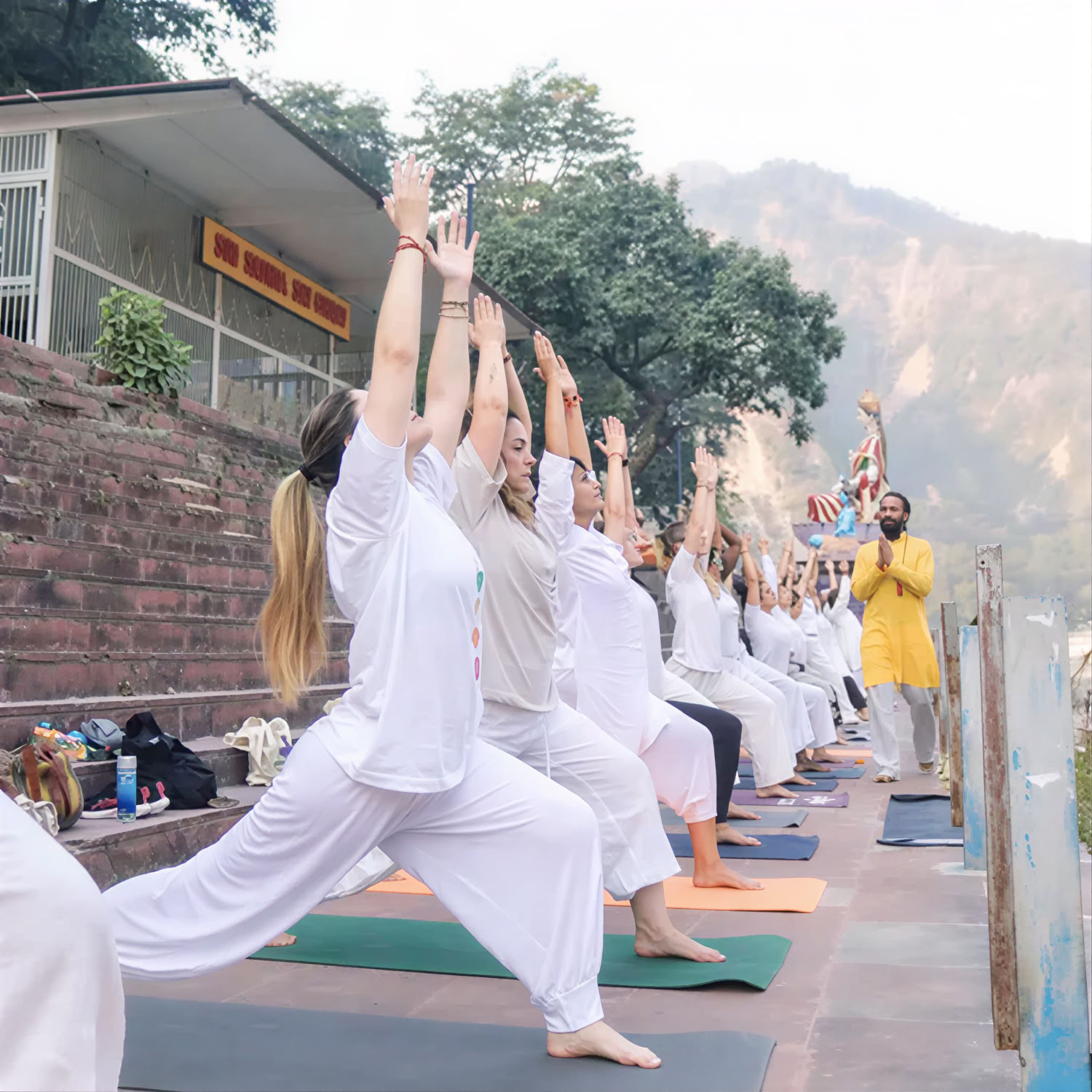 Cours de formation de professeur de yoga de 200 heures à Rishikesh – du 04 octobre au 29 octobre 2026