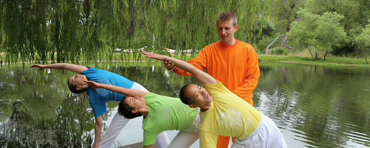 Cours de formation des professeurs de yoga sur site
