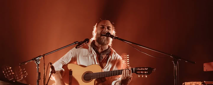Live Music avec HOLLOWAY