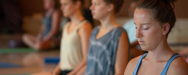 Formation en yoga restauratif et méditation