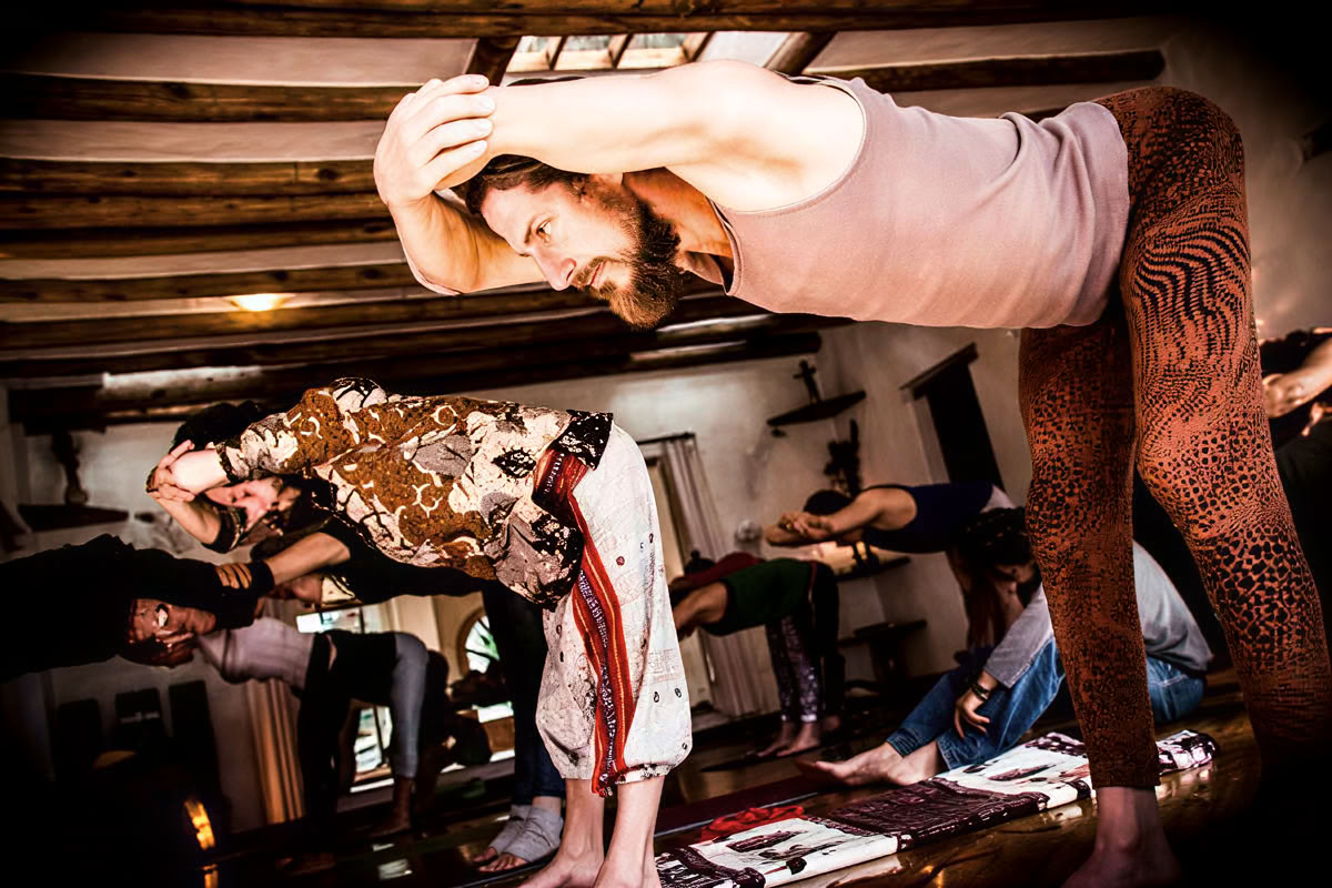 Formation de professeur de yoga de 100 heures