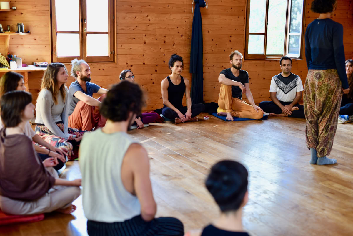 Formation de professeur de yoga en France – 5 juin – 26 juin 2027