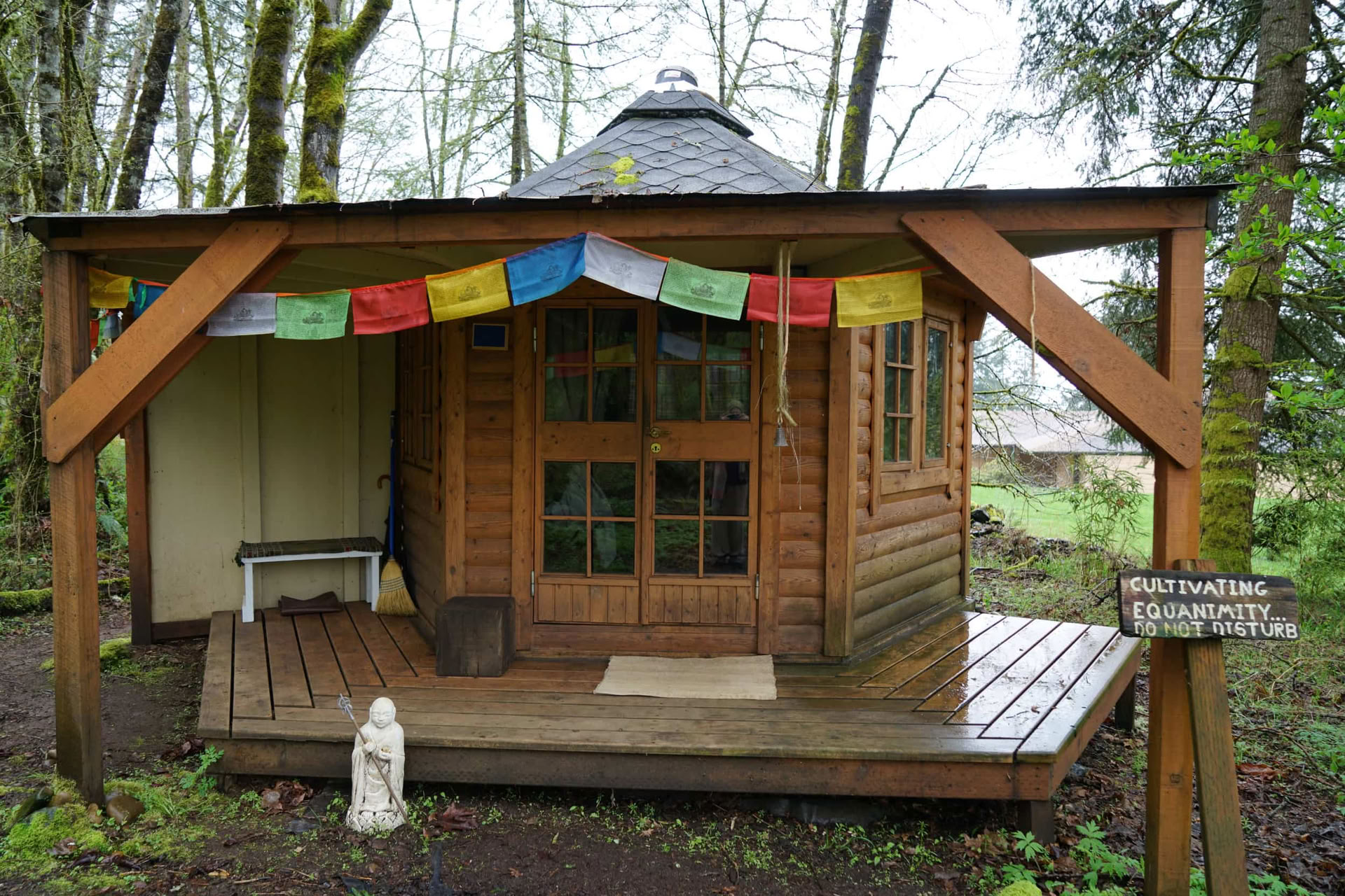 Cabane de retraite de méditation