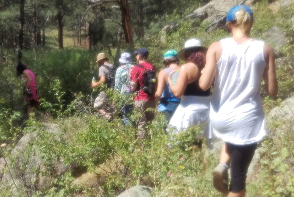 Aimer, Servir et Réussir