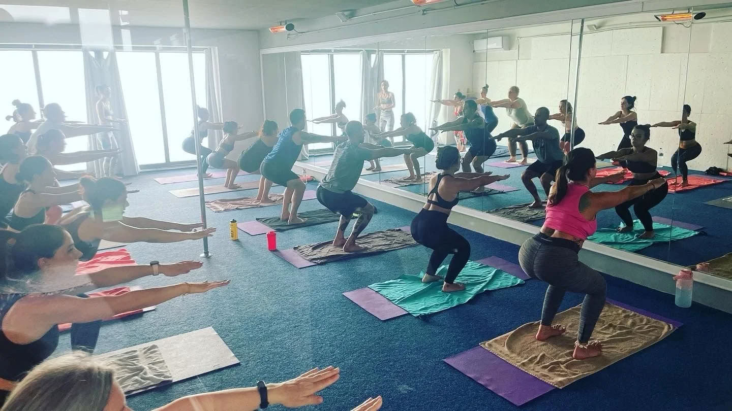 Autumn Closing - Formation de professeur de yoga à temps partiel</span> — Momosyoga | HotYogaMalta