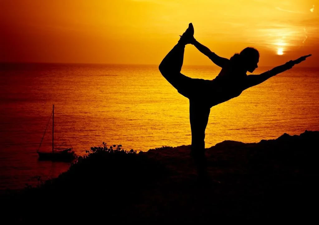 Autumn Closing - Formation de professeur de yoga à temps partiel</span> — Momosyoga | HotYogaMalta