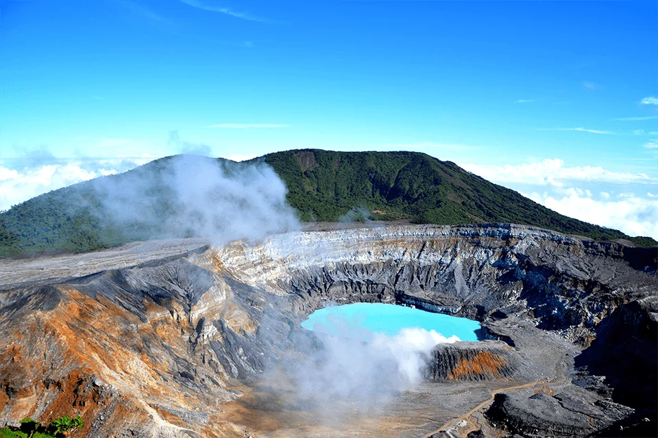 Combo Tour : Parc national du volcan Poás – Visite du café Doka – Jardins des cascades de La Paz