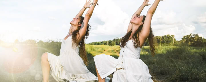Formation de professeur de yoga 200 h (cours de 8 mois)