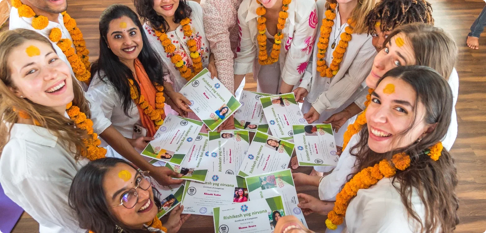 Formation de professeur de yoga de 100 heures à Rishikesh