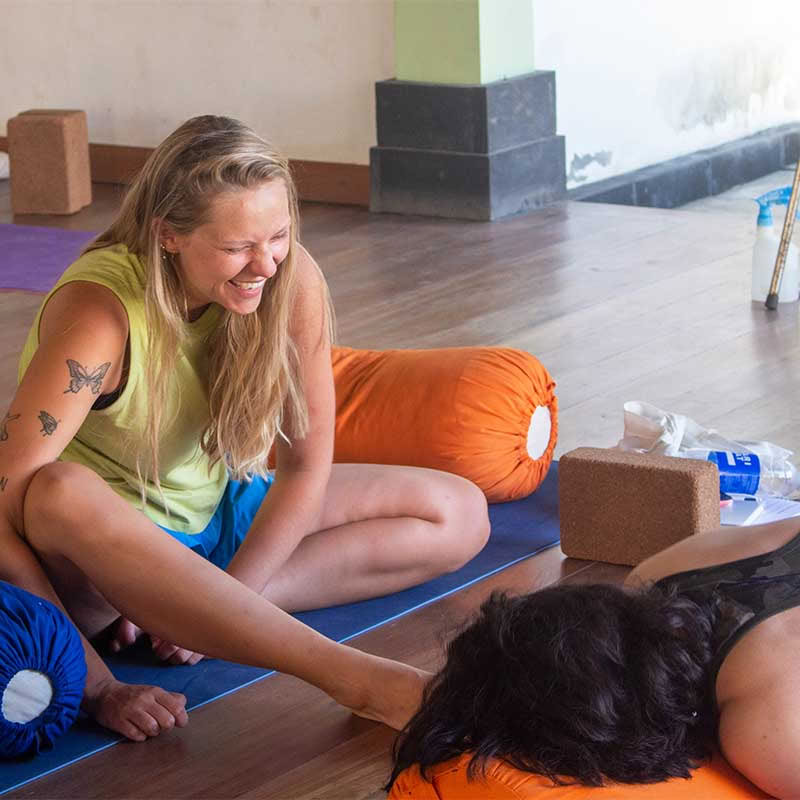 Formation de professeur de Yin Yoga 100h à Bali