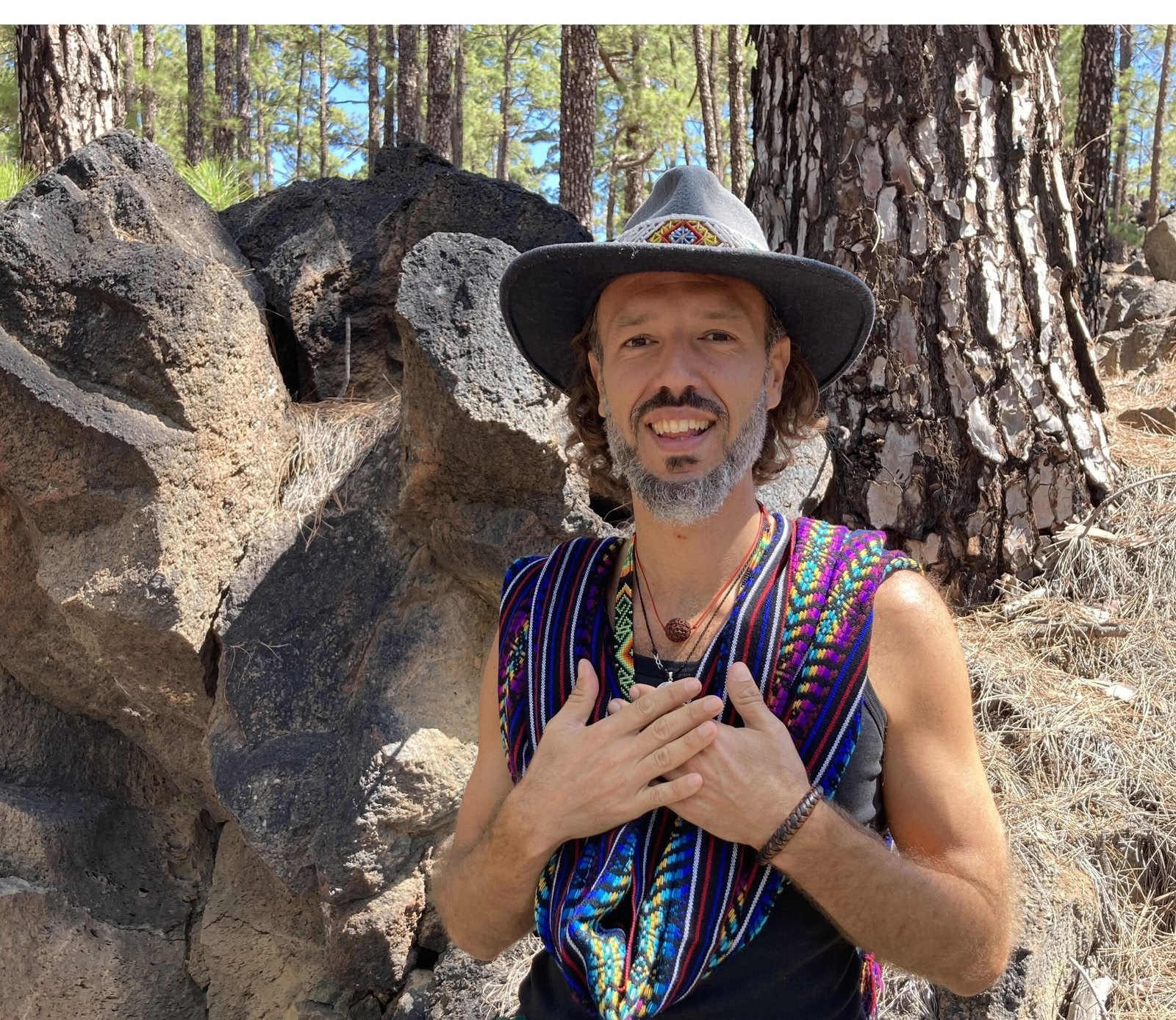 8 JOURS Yoga et pleine conscience POUR SE CONNECTER À SA VÉRITÉ INTÉRIEURE
