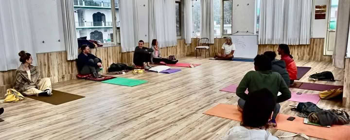 300 Heures de Formation de Professeur de Yoga Bhakti à Rishikesh, Inde