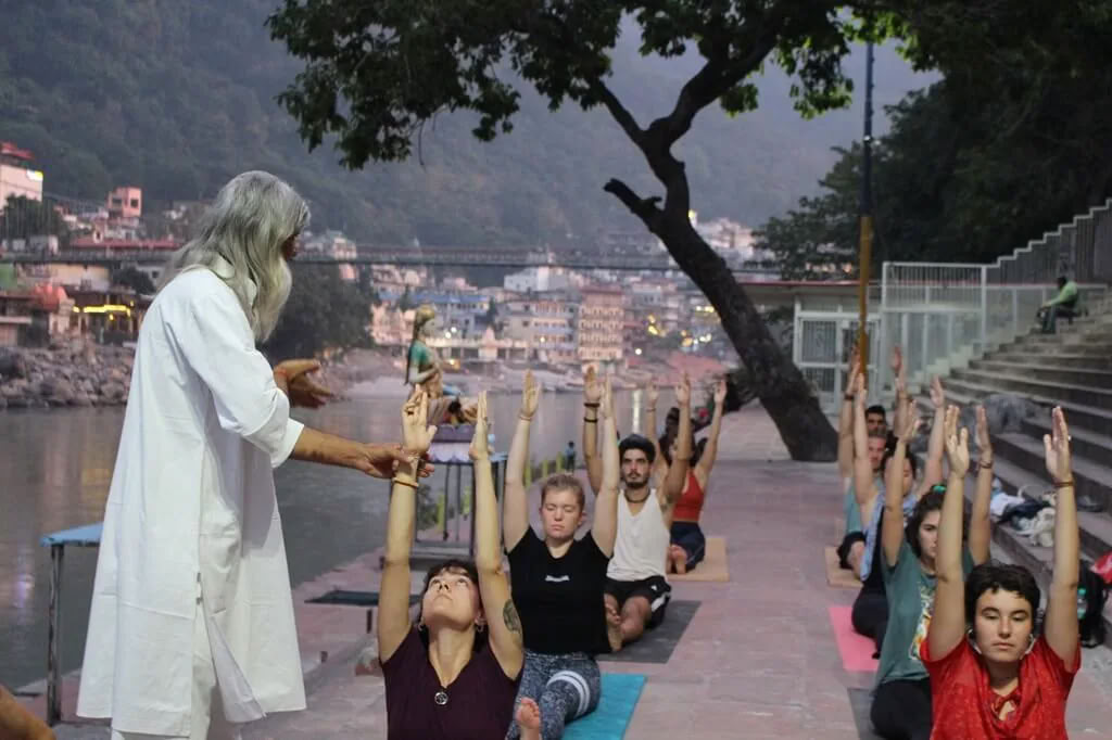 Cours de formation d’enseignant de yoga Hatha 300 heures à Rishikesh, Inde – 01 nov – 19 déc