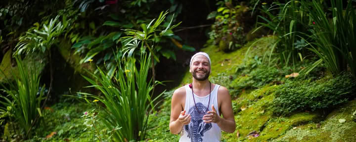 Formation de professeur de yoga Kundalini fondamentale de 200 heures
