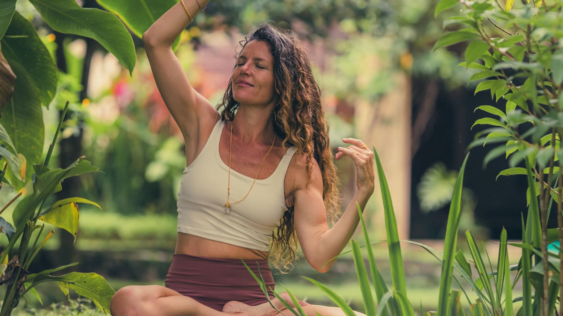 Formation de professeur de Hatha Yoga & Yoga Nidra 200 h « Field of Origins »