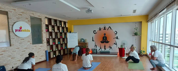 RYT 500 Cours de formation des enseignants Pratimoksha