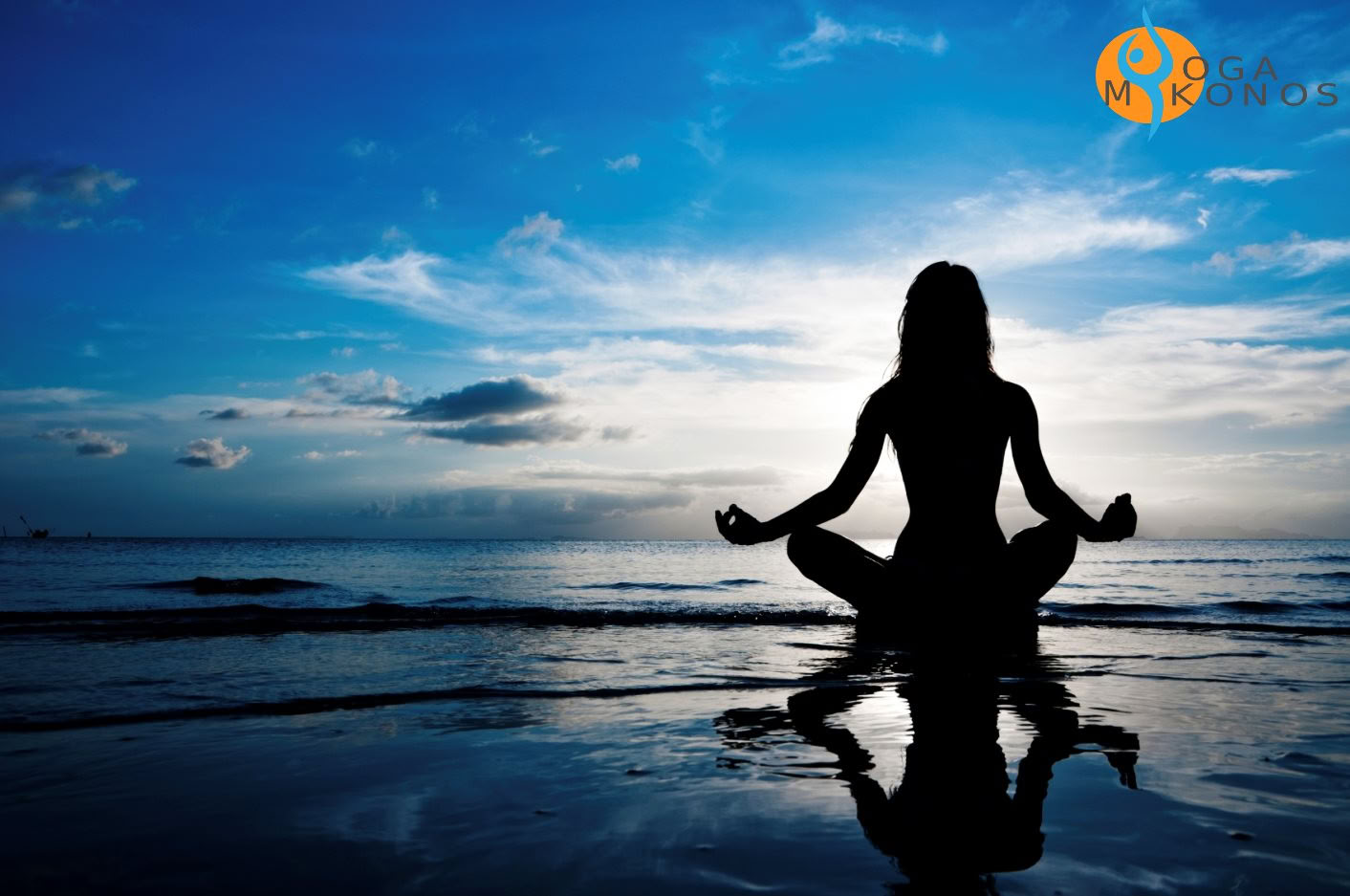 Yoga au coucher du soleil