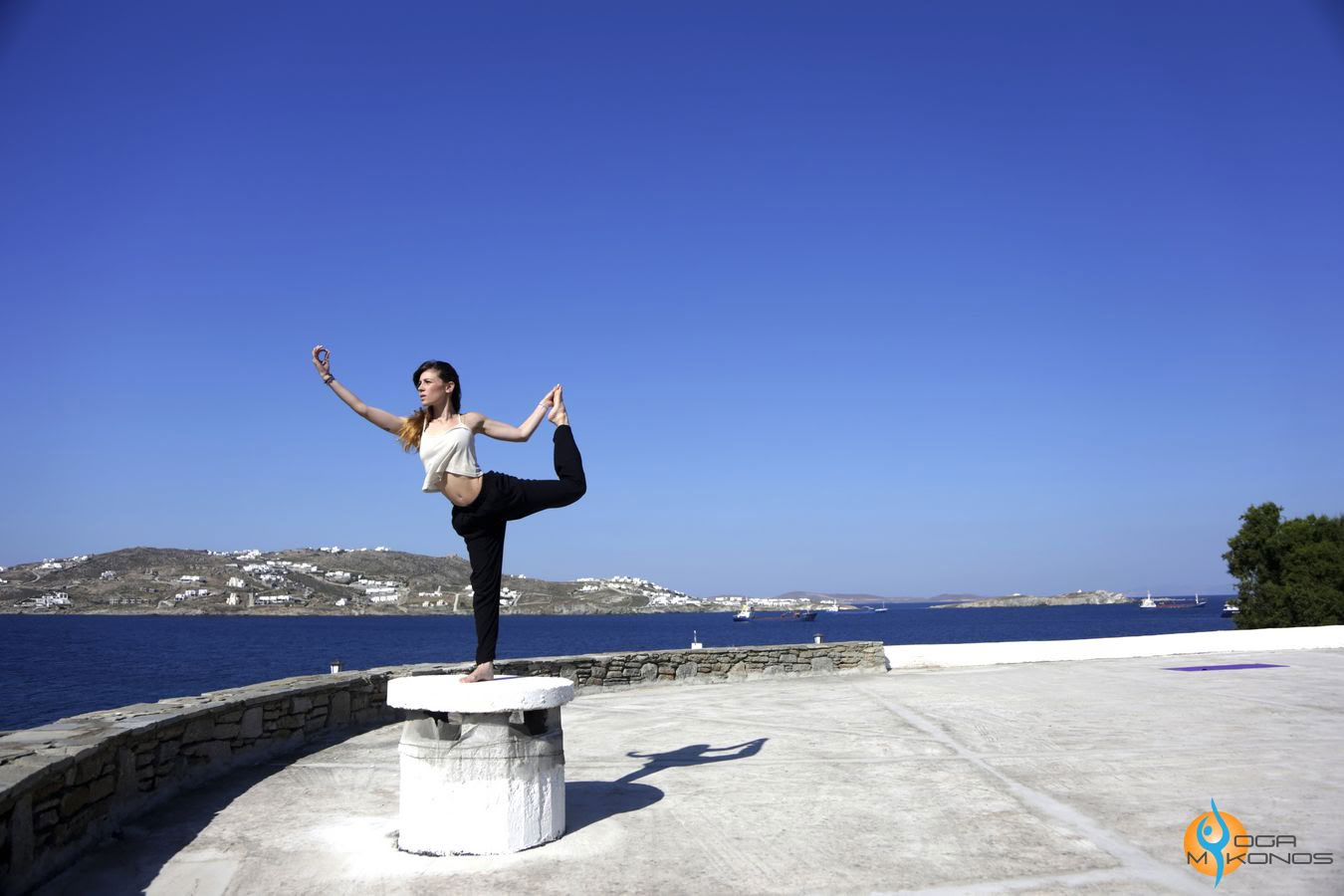 Yoga au coucher du soleil