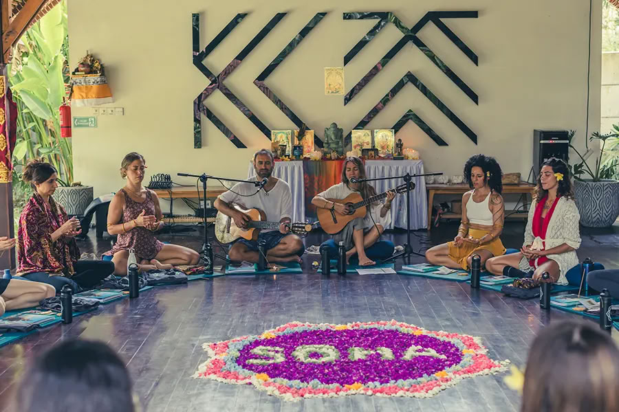 Lucidflow 100h sur 300h YTT - Formation de professeurs de yoga à Bali