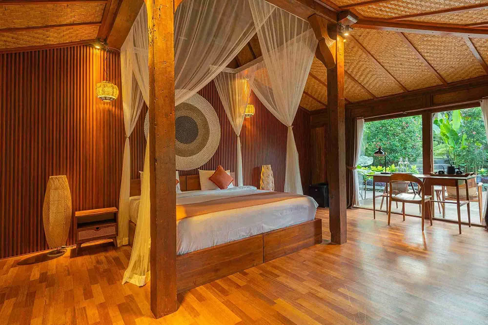 Lucidflow 100h sur 300h YTT - Formation de professeurs de yoga à Bali