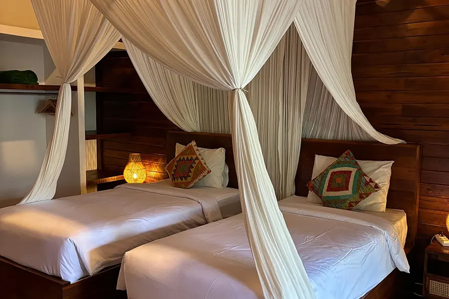 Lucidflow 100h sur 300h YTT - Formation de professeurs de yoga à Bali
