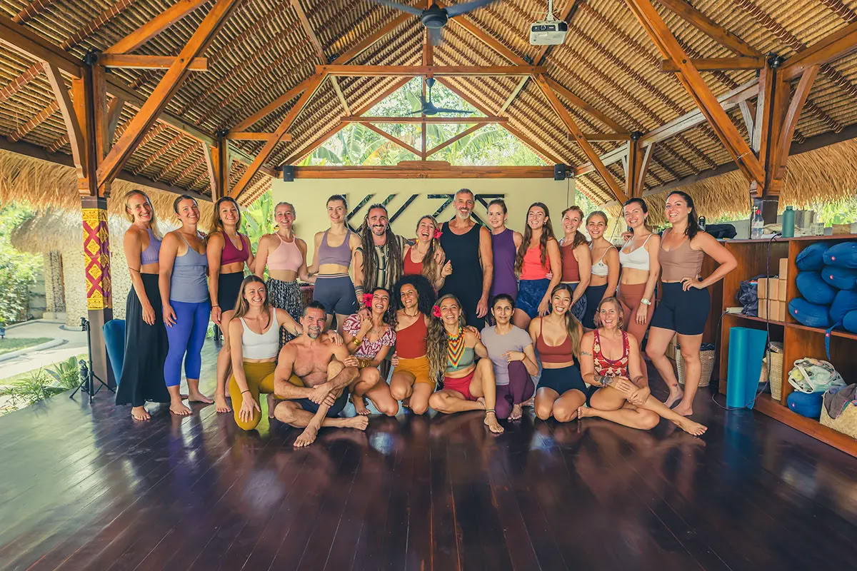 Lucidflow 100h sur 300h YTT - Formation de professeurs de yoga à Bali