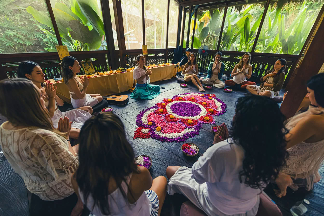 Lucidflow 100h sur 300h YTT - Formation de professeurs de yoga à Bali