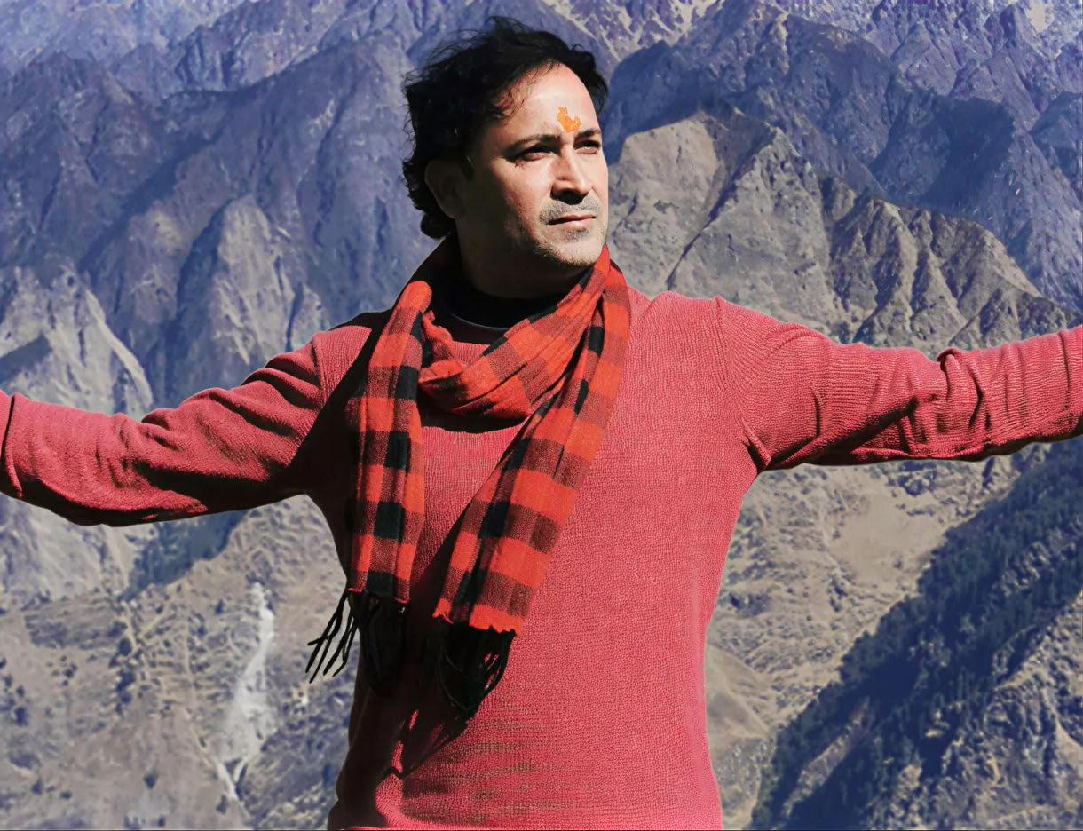 Yoga retraite Course by Om Yoga Rishikesh