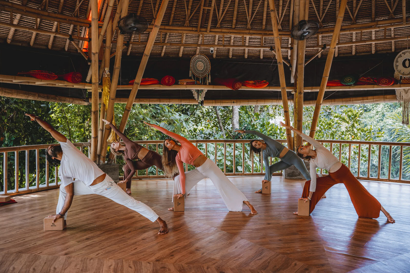 Formation de professeur de yoga de 200 h à Bali, Amertham