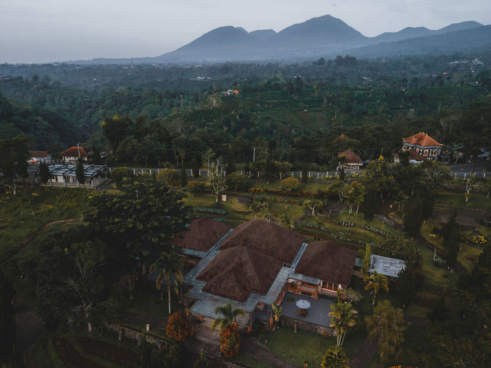 Formation de professeurs de méditation à Bali, Pelaga