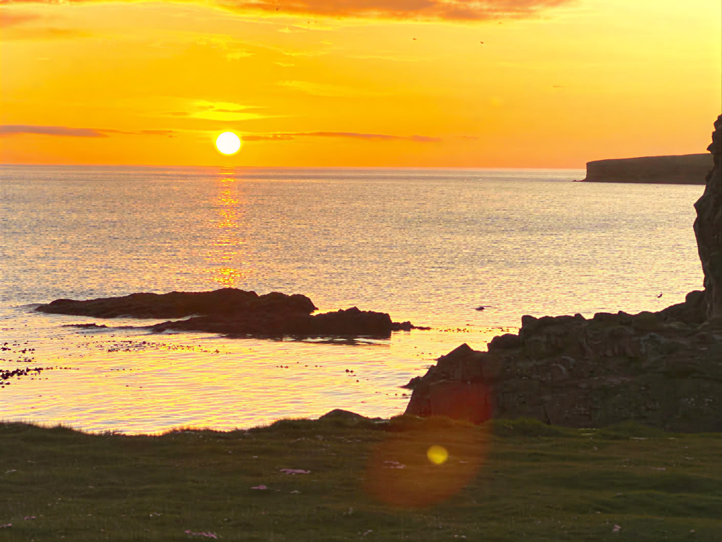 Yoga & Hike Retraite Midnightsun en Islande – Dates 2026