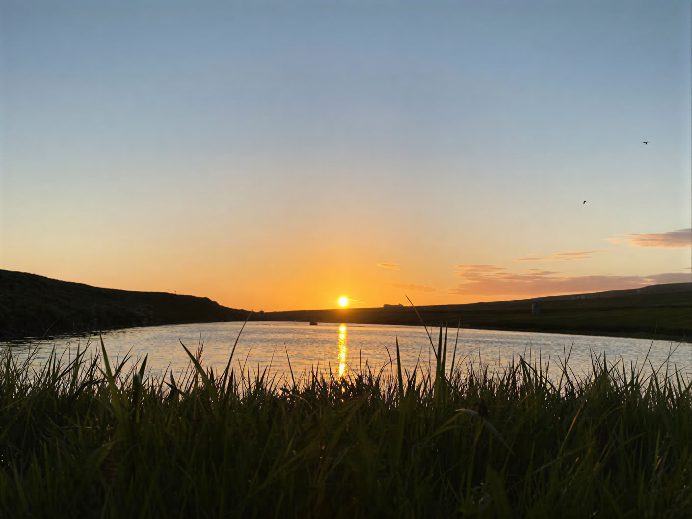 Yoga & Hike Retraite Midnightsun en Islande – Dates 2026