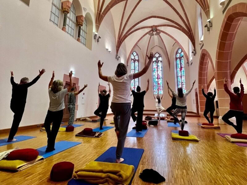 Cours de jeûne avec randonnée et yoga
