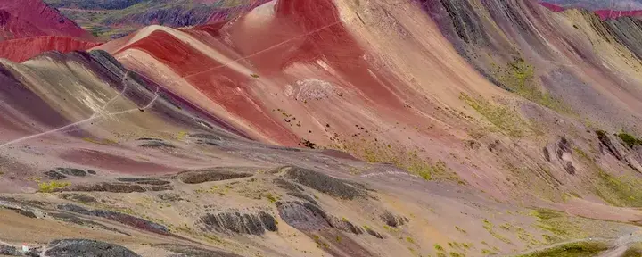 Randonnée privée à la montagne arc-en-ciel