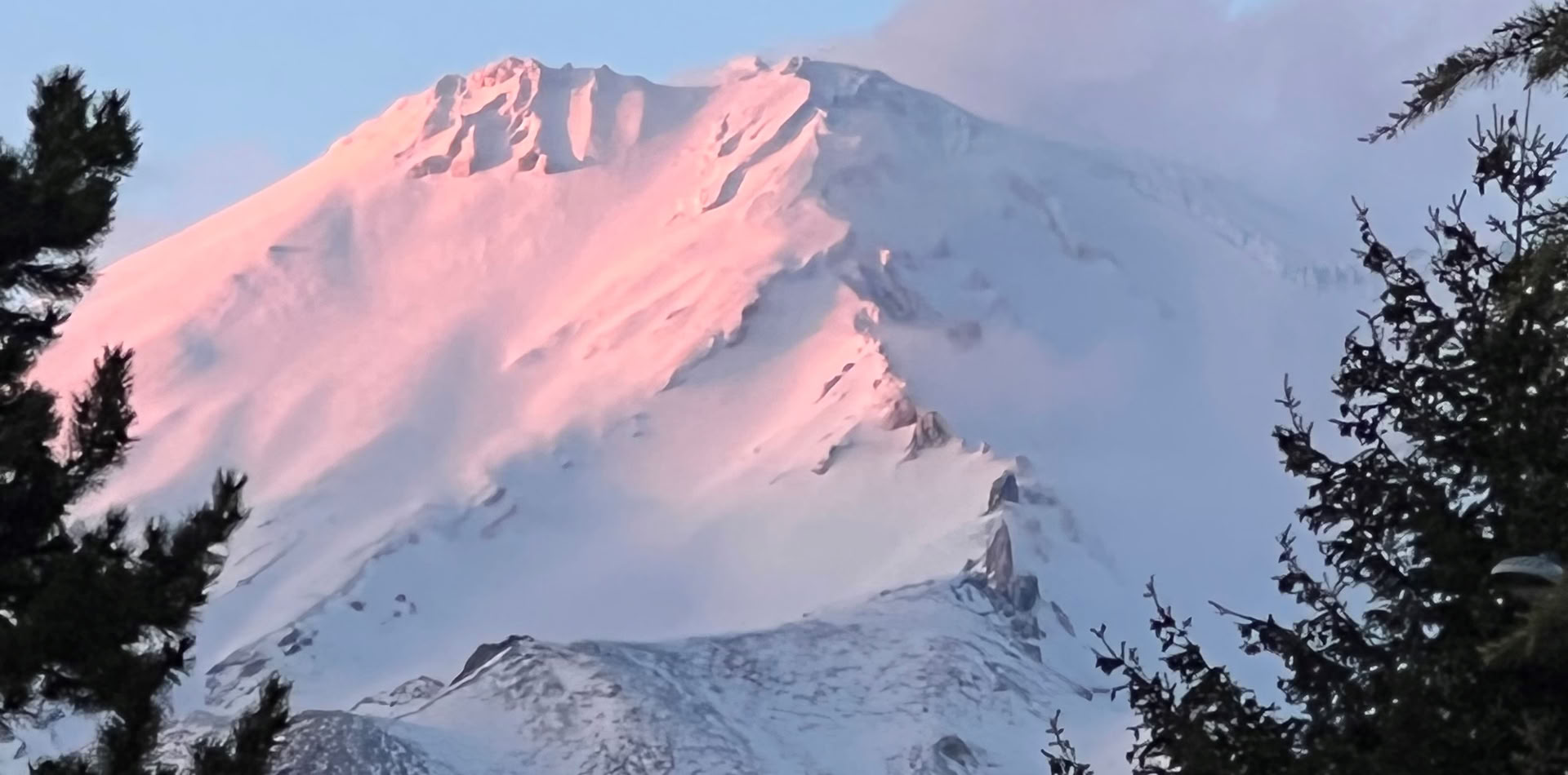 Tours au coucher du soleil d'été