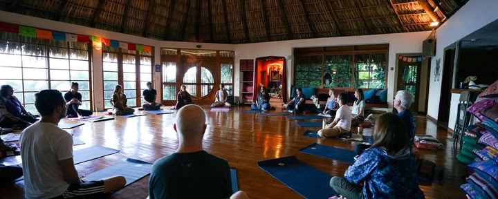 Formation au Leadership de Kirtan / Ananda Das — Villa Sumaya