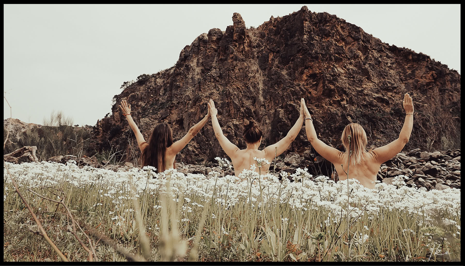 Retraite de yoga nu et de méditation pour femmes de la Terre