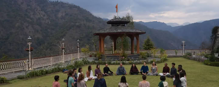 Retraite de yoga intensive de 21 jours à Rishikesh, en Inde