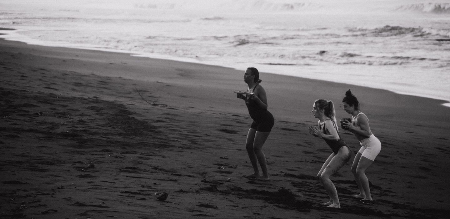 Salty Retraites: Surf, Sweat, and Flow au Costa Rica