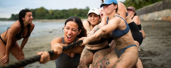 Salty Retraites: Surf, Sweat, and Flow au Costa Rica