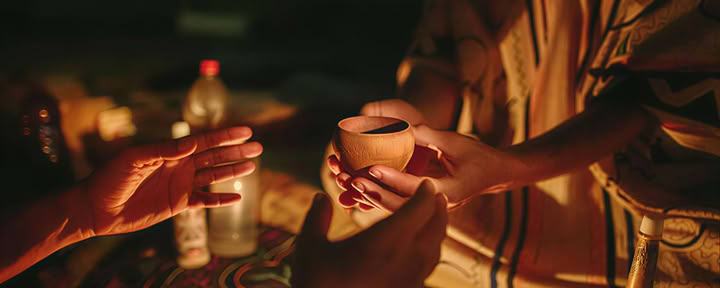 Cérémonie privée d’Ayahuasca avec purification (journée complète) Cérémonie d’Ayahuasca avec purification (privée, journée complète) 1 séance d’Ayahuasca
