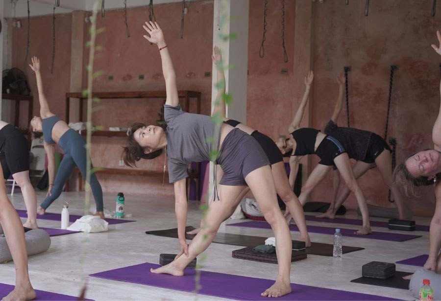 Formation de professeur de yoga de 200 heures