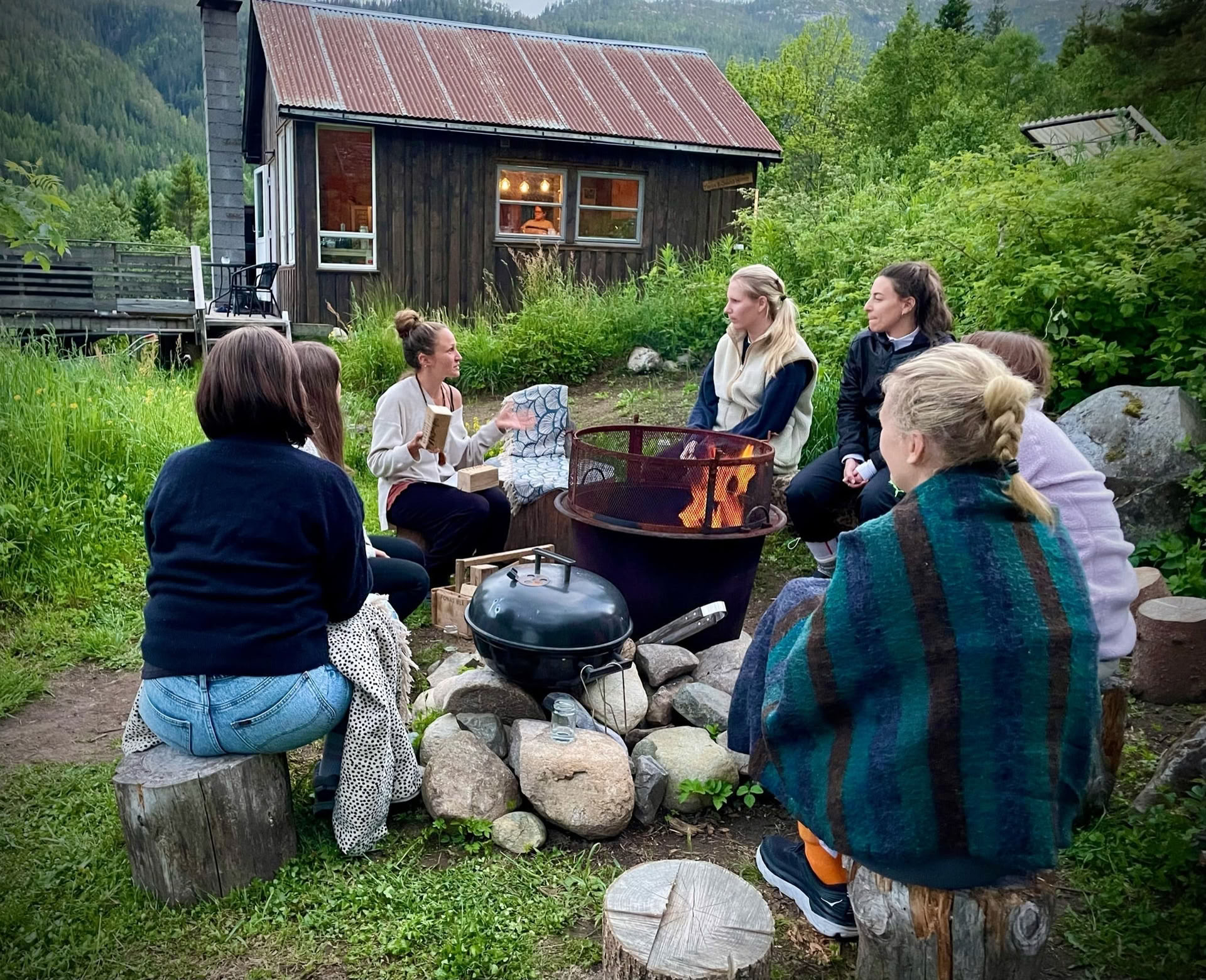 Déconnexion, détente et immersion dans la nature retraite de yoga