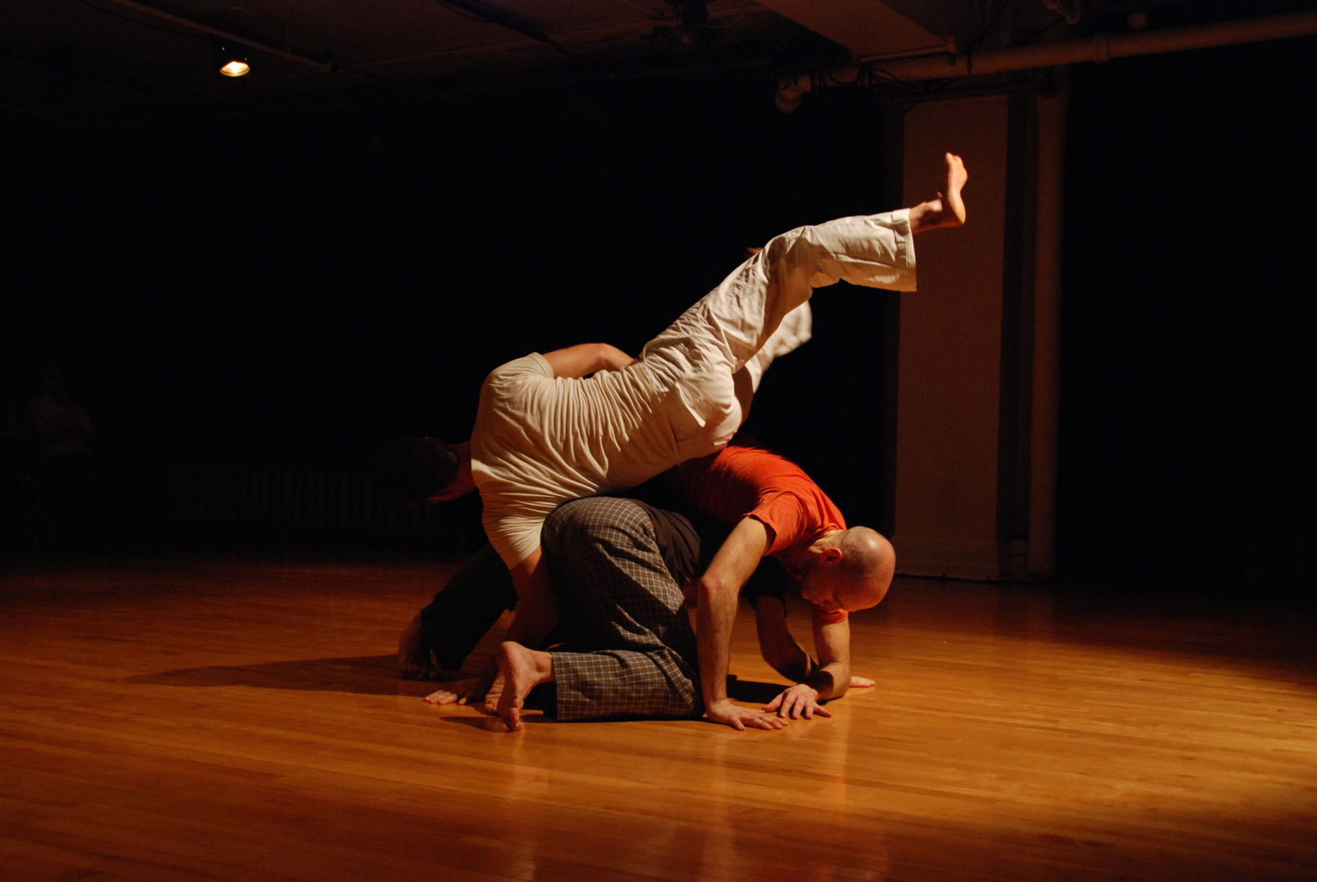 Atelier de conscience compositionnelle en improvisation contact