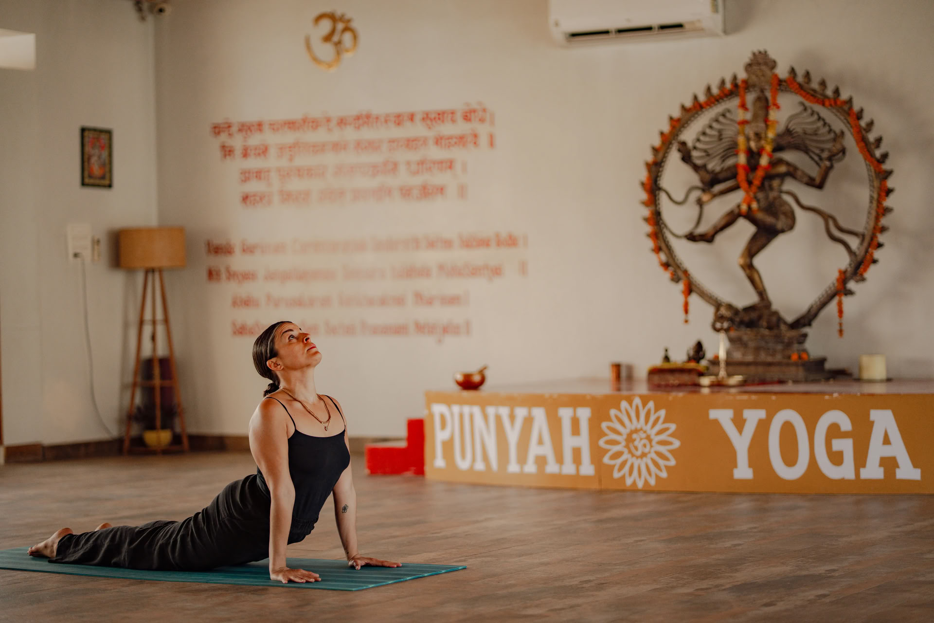 Formation de professeurs de yoga de 100 heures